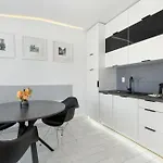 Cosy With Parking & Balcony By Renters 公寓 索波特