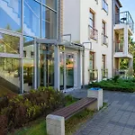Cosy With Parking & Balcony By Renters *